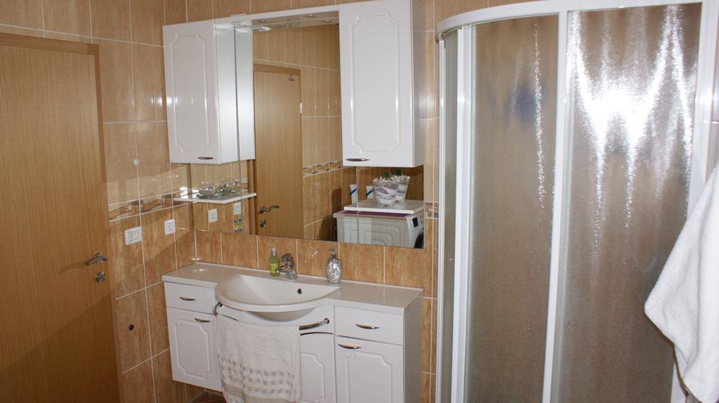Apartments Nika ซาดาร์ ห้อง รูปภาพ