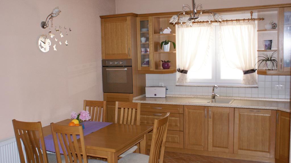 Apartments Nika ซาดาร์ ห้อง รูปภาพ